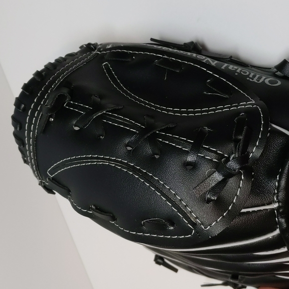 Black Baseball Glove - Picture 5 of 14